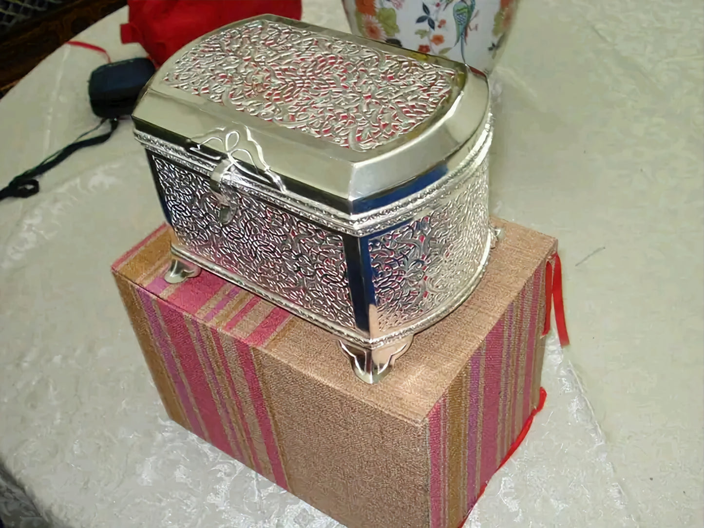 Large luxury gift box, treasure box, elegant handmade craft - Golden Glory Limited