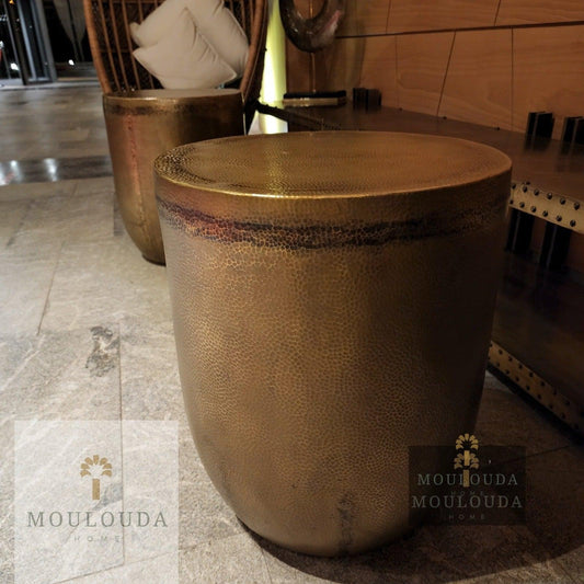 Mana Table, medium luxury decoration, handmade, hand hammered - Mouloudahome